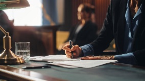 Five Financial Law Firm KPIs: Measure & Improve Performance